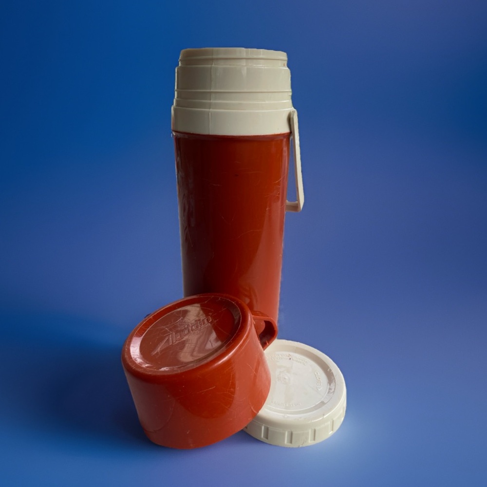 Red and White Aladdin Thermos with Cup